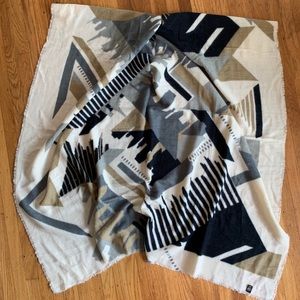 Lulu's Accessories - Lulus Oversized Neutral Print Scarf Lulu's Accessories - Lulus Oversized Neutral Print Scarf